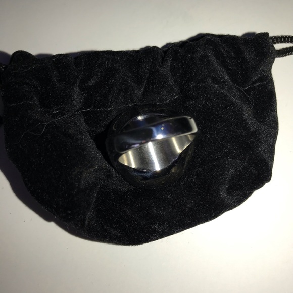 Large dome ring size 8 - Picture 8 of 8